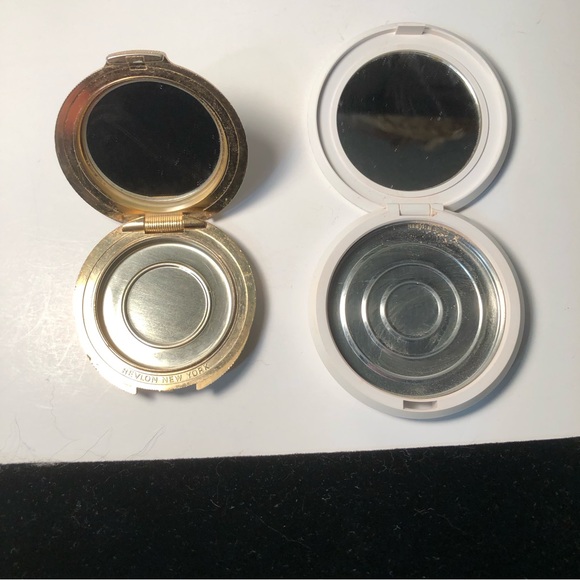 Antique Makeup Compacts - Picture 5 of 13